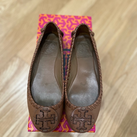 Tory Burch Flats - Tan - Size 5 - Picture 8 of 8